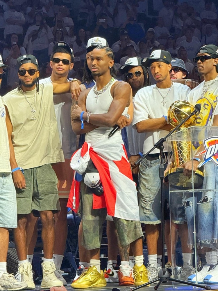 亚历山大：我们只能用行动打破外界质疑 唯一的竞争对手就是自己