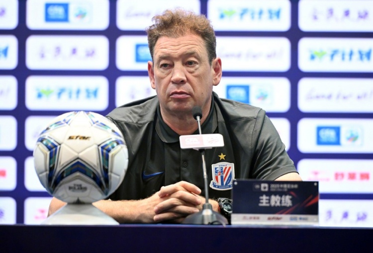 斯卢茨基：近期的赛程比较密集，我们大部分精力都放在球员恢复上