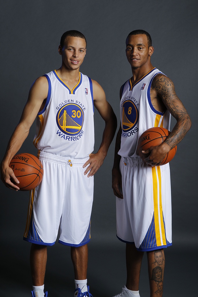 Spears：我报道过早期的库里 当时勇蜜宁愿交易他而非蒙塔