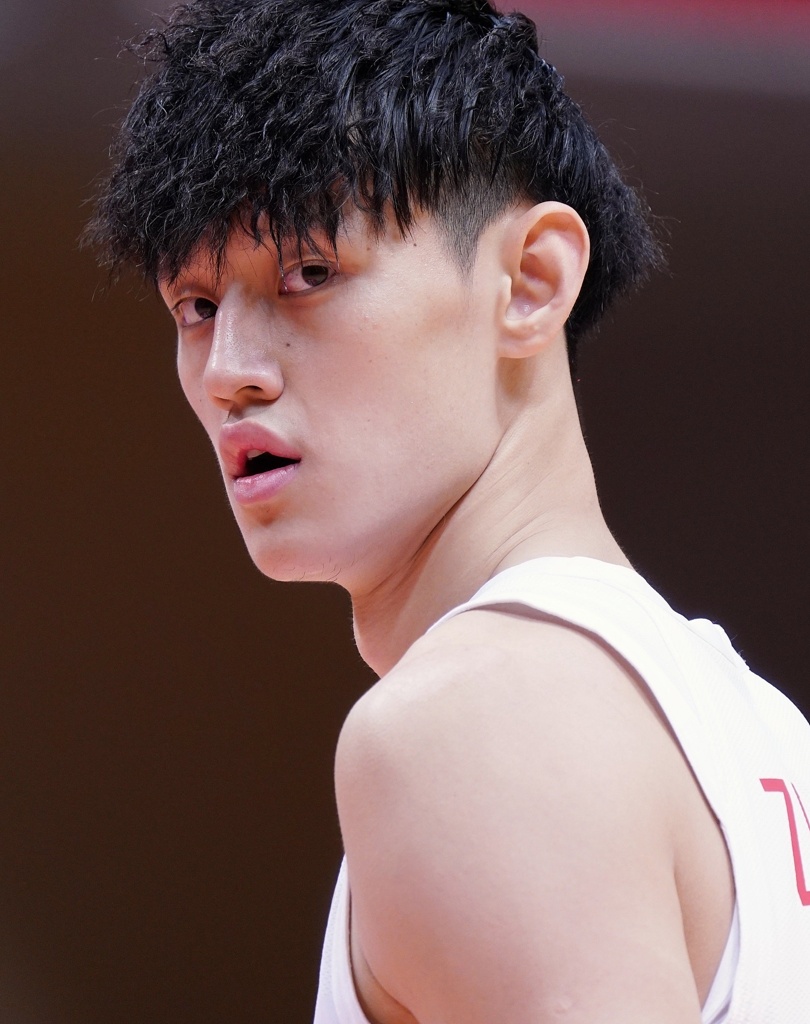 媒体人：再出个来自中国的NBA球星不容易 可不看好但大可不必嘲讽