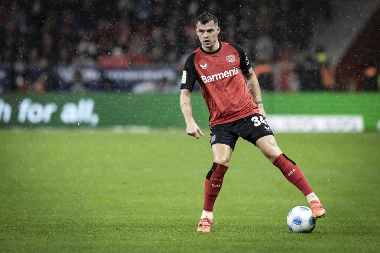 勒沃库森总监：与米兰就扎卡没有任何谈判，也没有设置过转会费