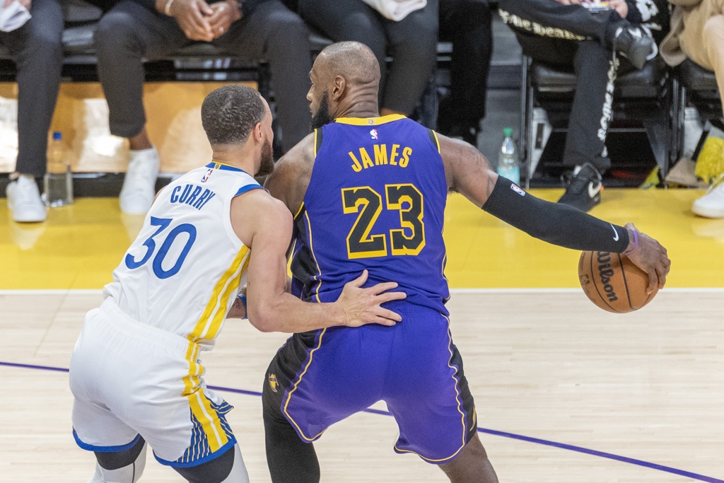 理查德森：10年前的球员30岁就过了巅峰期 詹杜库却仍保持高水平