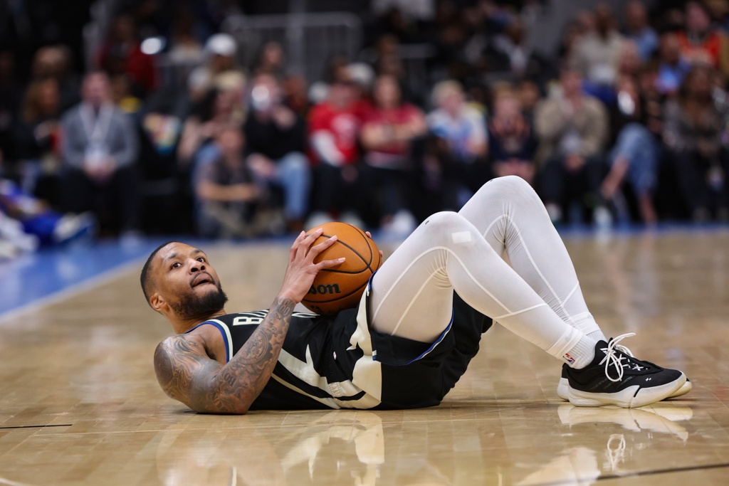 乔治：火箭很适合利拉德 他们有足够的防守资源围绕利拉德