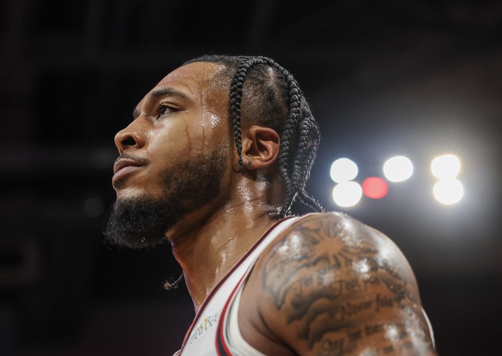 Iko：火箭曾想用惠特摩尔换回首轮末选秀权 但无球队提供类似报价