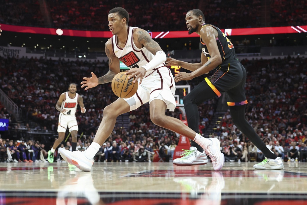 美记：杜兰特的到来可能限制贾巴里的发挥 37岁的他出勤率也存疑