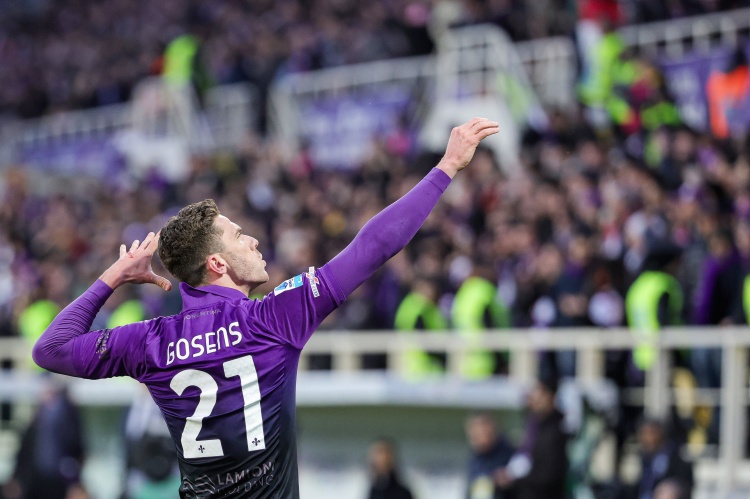 外媒：若安吉利诺决定加盟新月，罗马有意从佛罗伦萨引进戈森斯