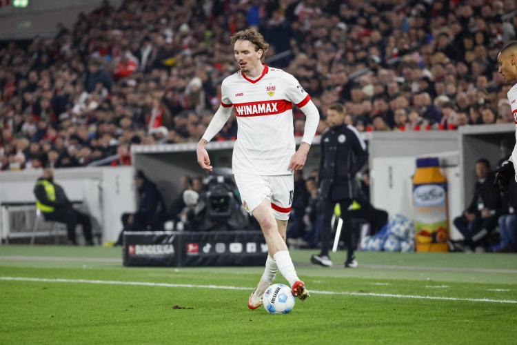 体图：孔帕尼承诺主力让沃尔特马德点头，年薪700万到1100万欧