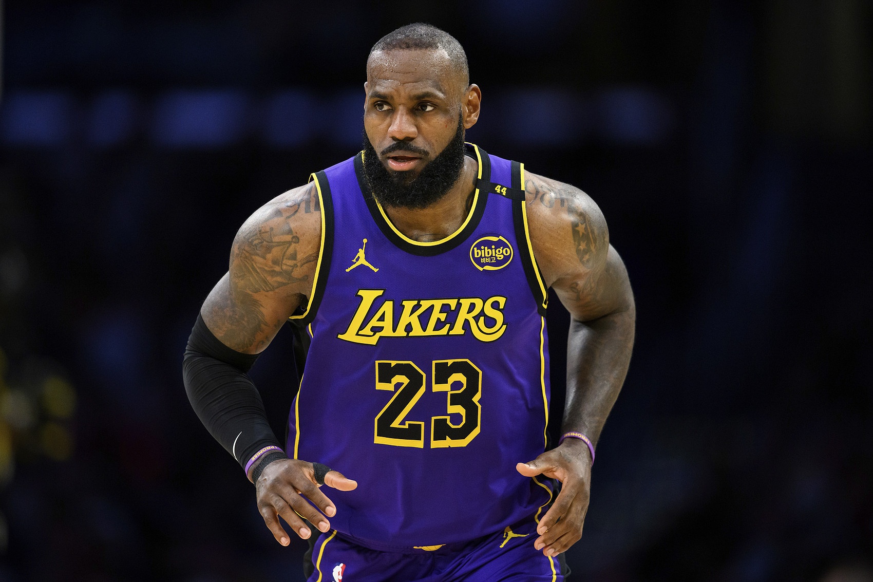 MJ像詹姆斯挑超巨当队友能拿15冠？帕金斯：没异议但我的是詹