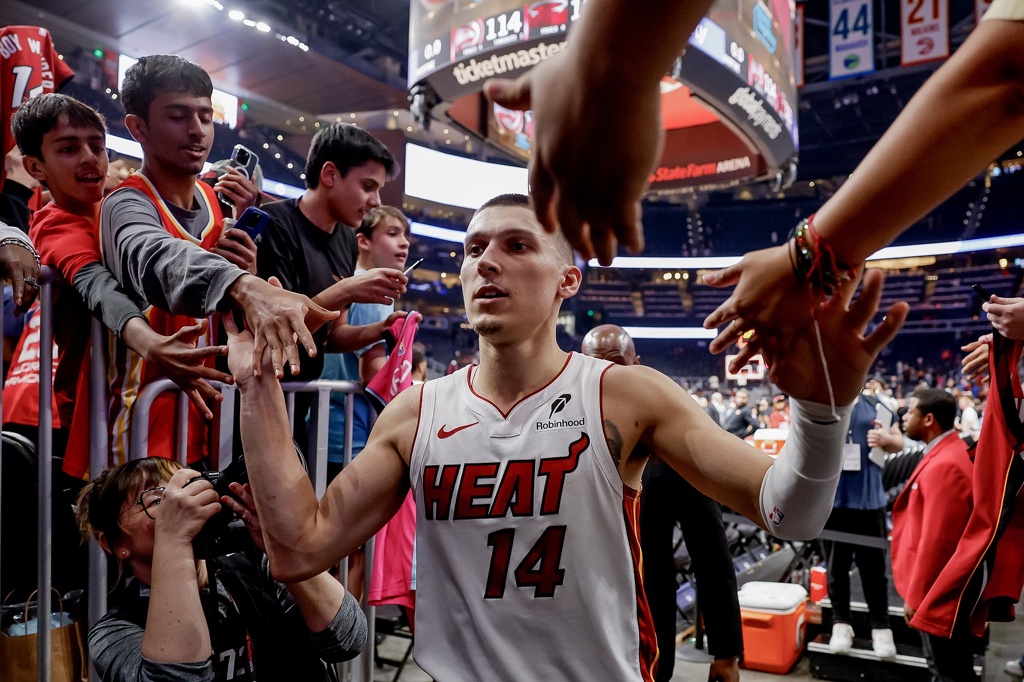 热媒：大桥没进全明星签4年1.5亿 预计希罗要4100-4200万均薪合同