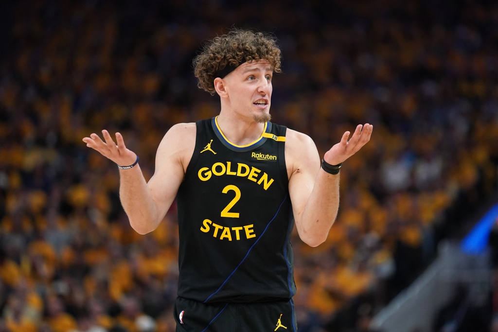 希尔德：波姐毕竟才二年级起伏很正常 他训练很拼&相信他迟早爆发