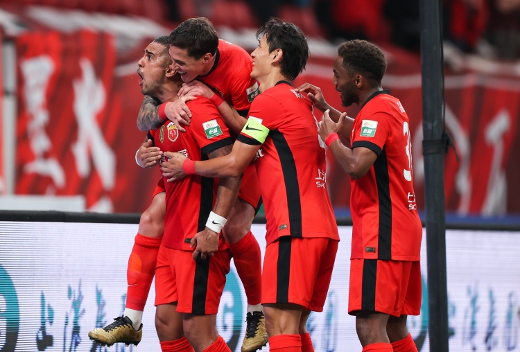 津媒：中超不再是双雄逐鹿争冠格局 中足联功劳和贡献不能忽视