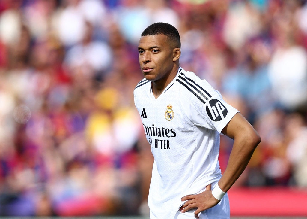 佩蒂特：姆巴佩来皇马目标是欧冠和金球奖，新赛季他的压力会更大