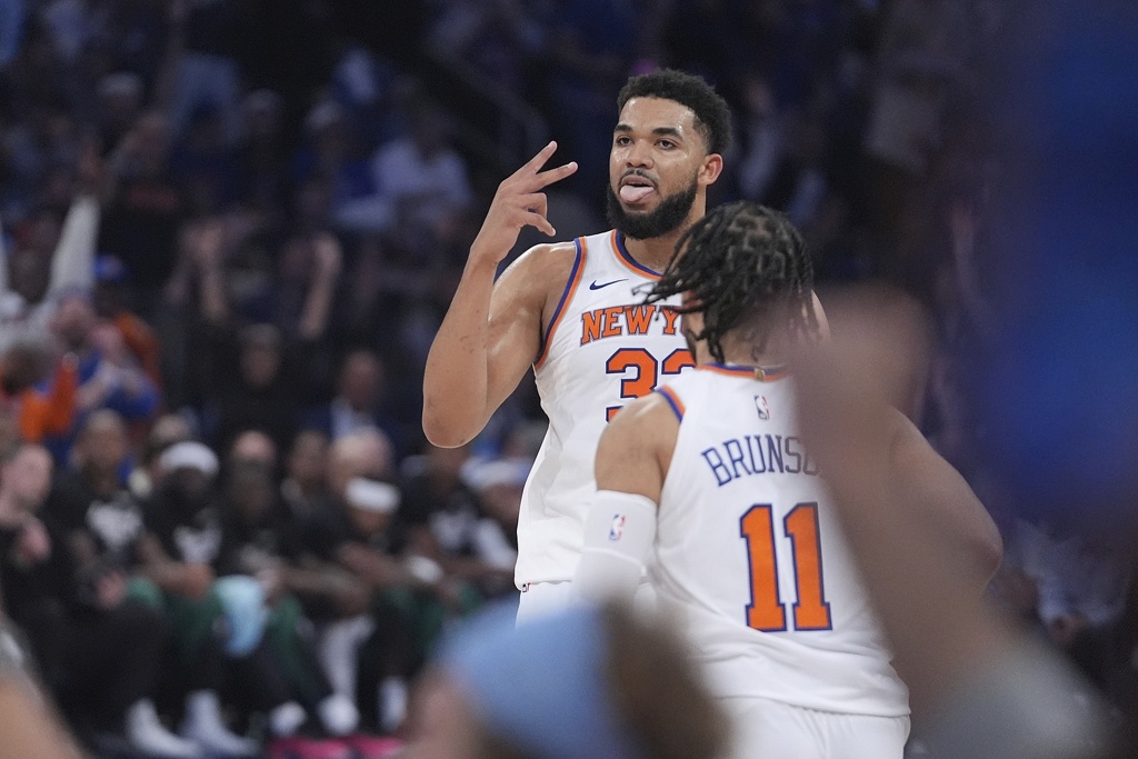 唐斯：能和布伦森并肩作战是种荣幸 他是我见到过最好的队友之一