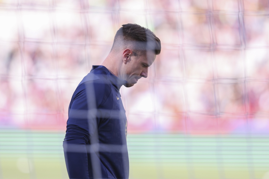 闹翻？阿斯：特尔施特根正与俱乐部公开较量＆能否参加季前赛存疑